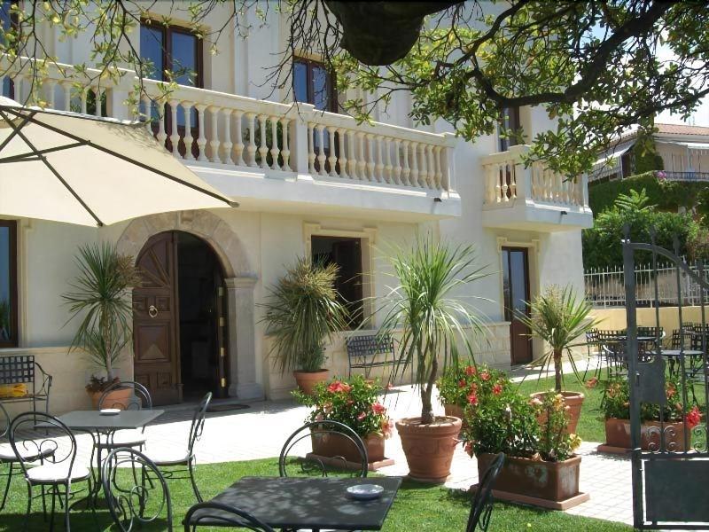 דיאמנטה Hotel Villa Cerelis מראה חיצוני תמונה