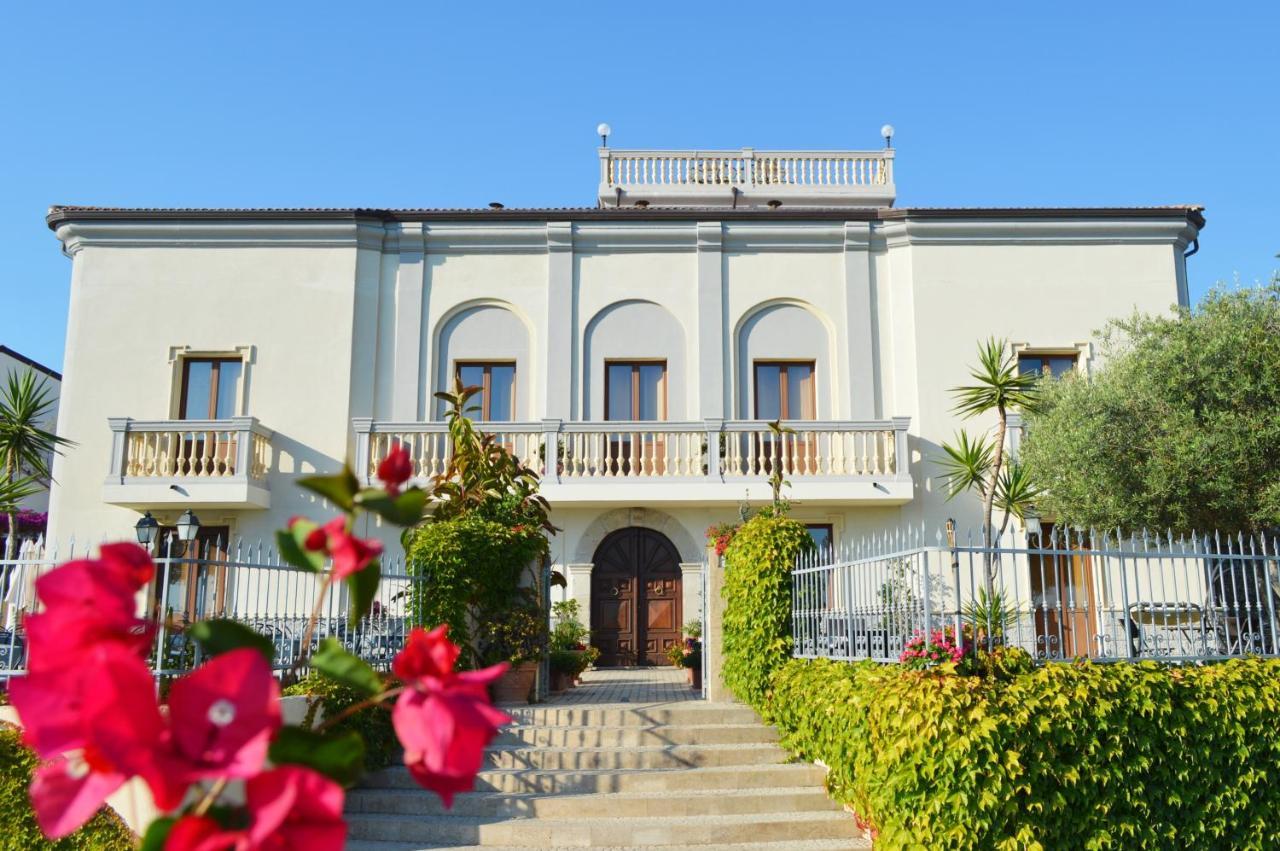 דיאמנטה Hotel Villa Cerelis מראה חיצוני תמונה