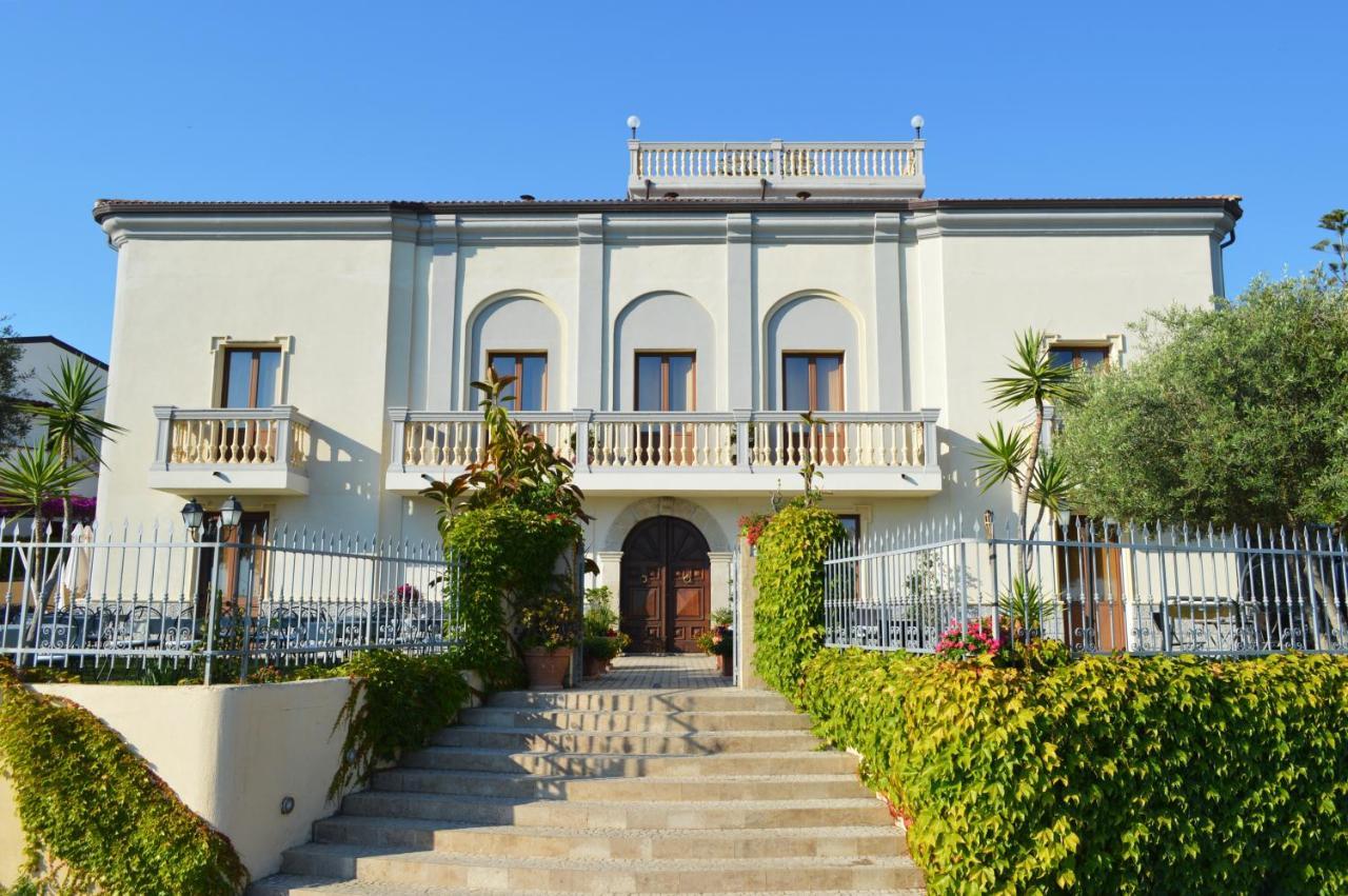 דיאמנטה Hotel Villa Cerelis מראה חיצוני תמונה
